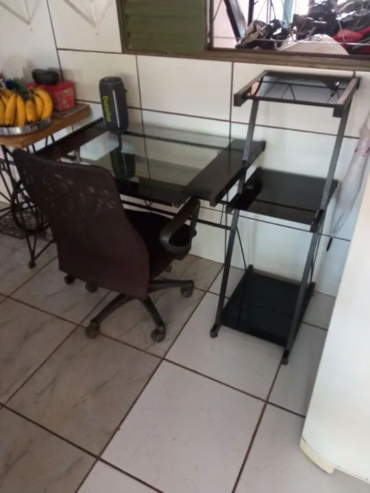 Cadeira giratória bem conservado - Foto 3