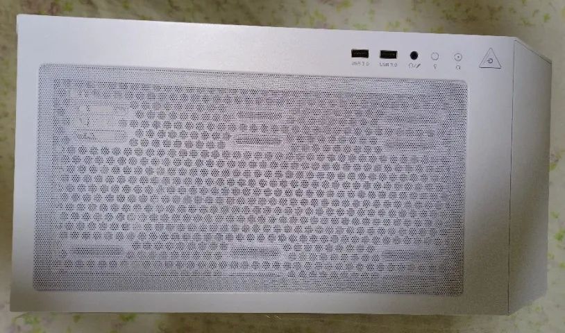 gabinete gamer marca xpg starker compact, mid tower, lateral em vidro temperado - Foto 2