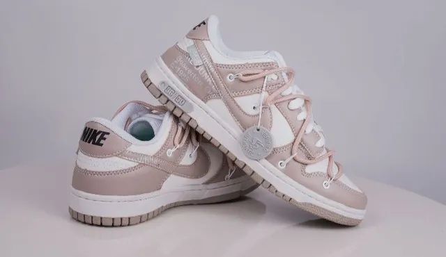 Off-White × Nike Dunk Low TÊNIS NIKE DUNK LOW X OFF-WHITE ' LOT 28 OF 50 ' - Os melhores