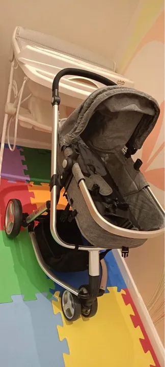 Carrinho de Bebê  Safety  completo com Bebe conforto - Cinza - semi novo