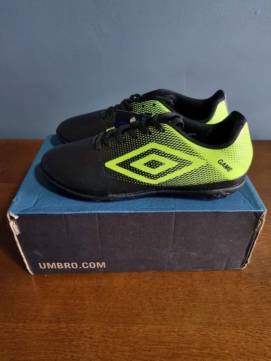 Chuteira Society Umbro Game - Número 38 - Nova - Foto 2