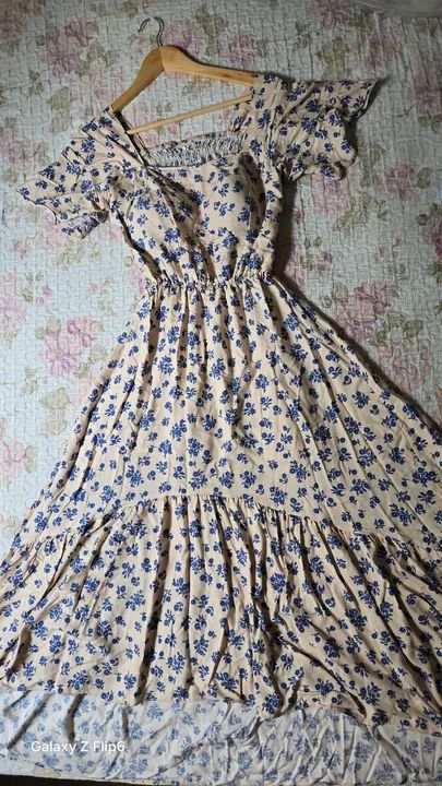 Vestido florido com bojo 