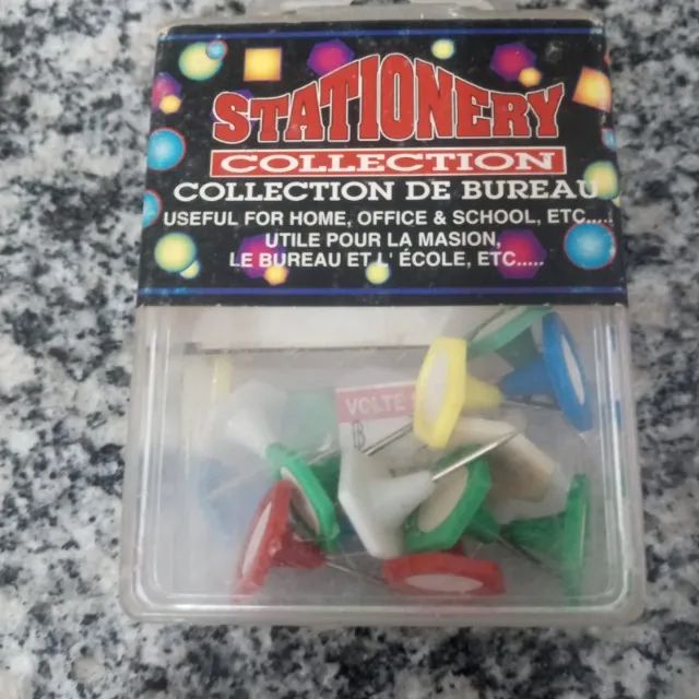 Kit 7 caixas de tachinhas coloridas para quadro de aviso.( com 10 unidades cada caixa
