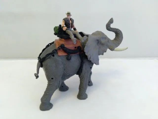 lote chap mei - jungle adventure - elefante + boneco (usados) - itens raros - Foto 2
