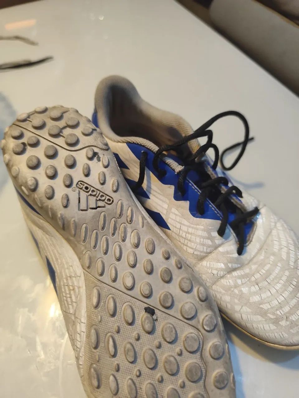 Chuteira society e tênis de futsal (usados) - Foto 2