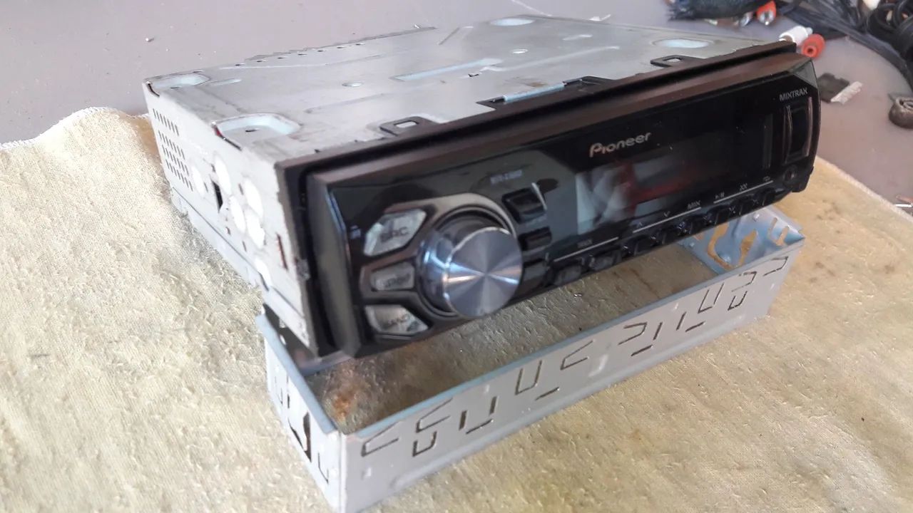 SOM PIONEER MVH 168UI - Foto 4