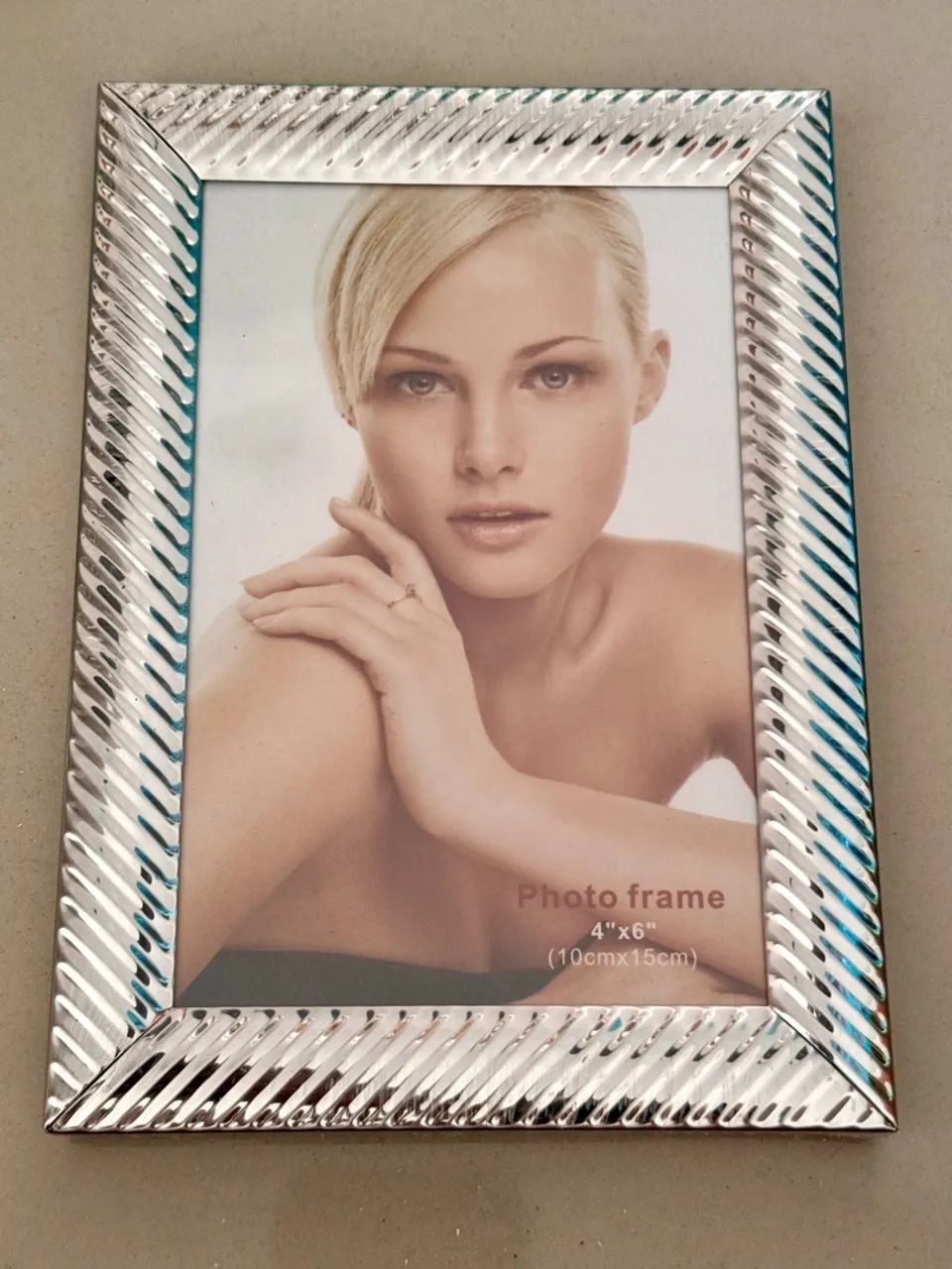 08 porta retratos 10x15cm em aço SEM USO- NAS CAIXAS - Foto 3