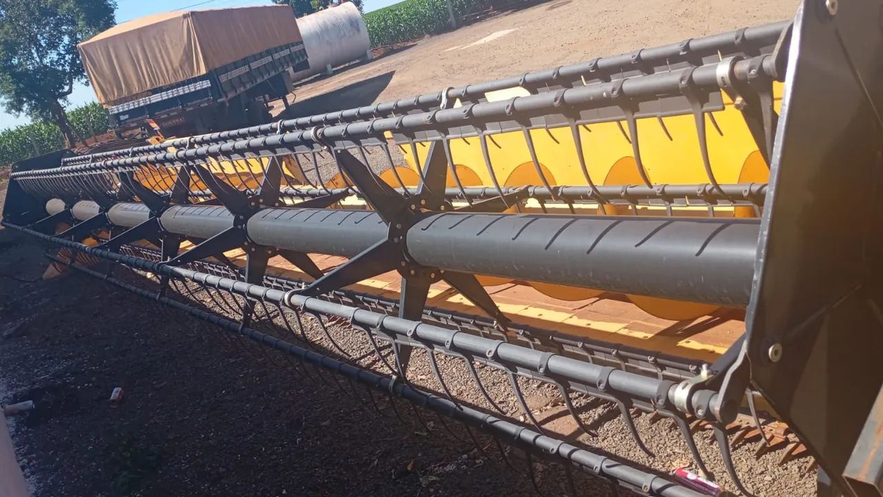 Colheitadeira CR 6080 30 pes - Foto 2