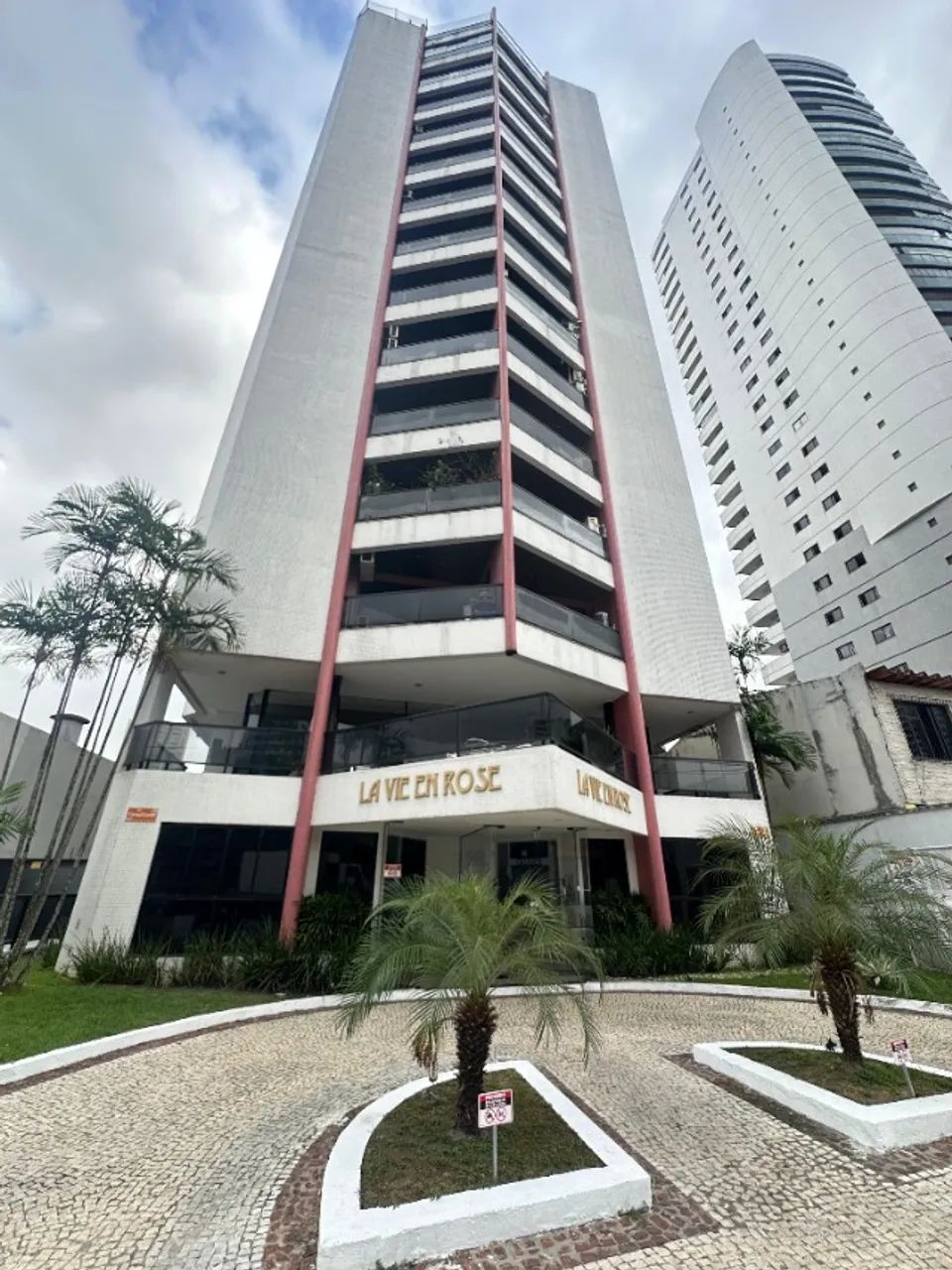 Edifício La Vie En Rose - Lindíssima Cobertura Com 02 Suítes, Sendo 01 Master Com Hidro.