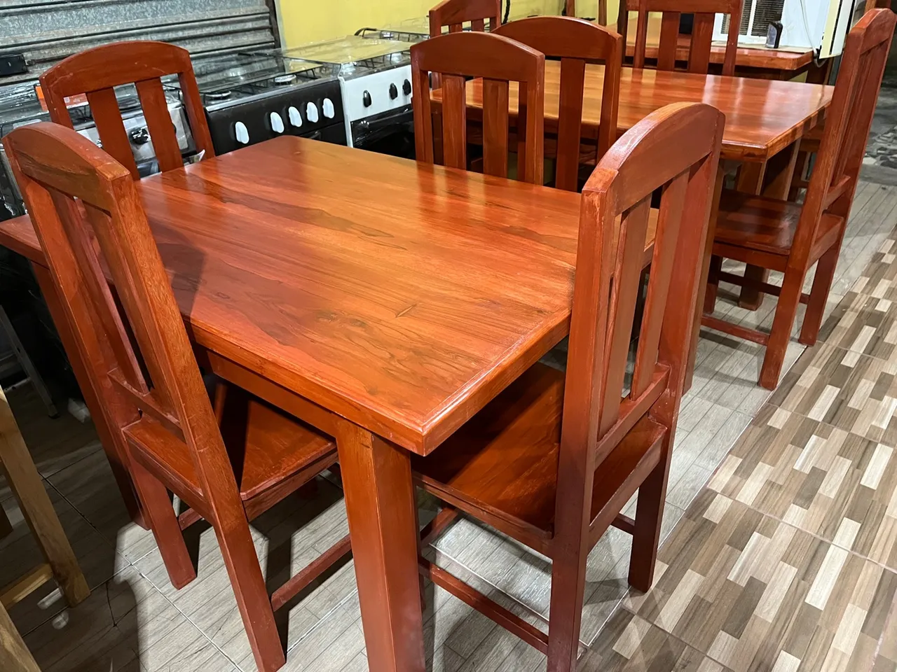 Mesa 4 cadeiras nova