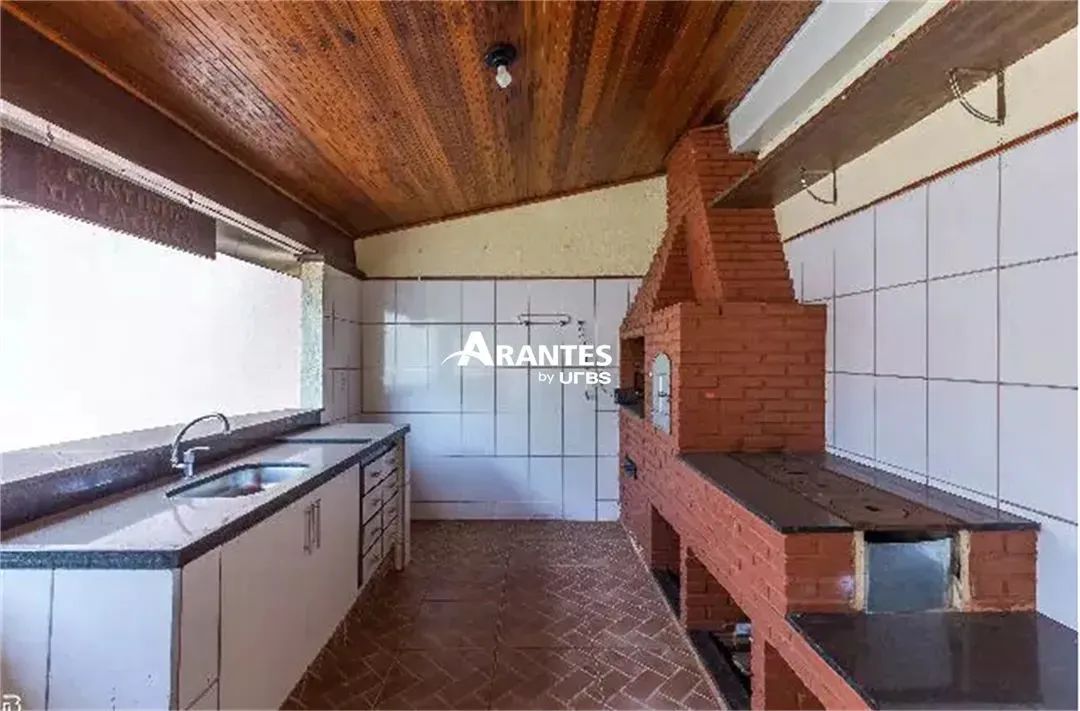 Casa com 270m² 3 quartos à venda no Brasil
