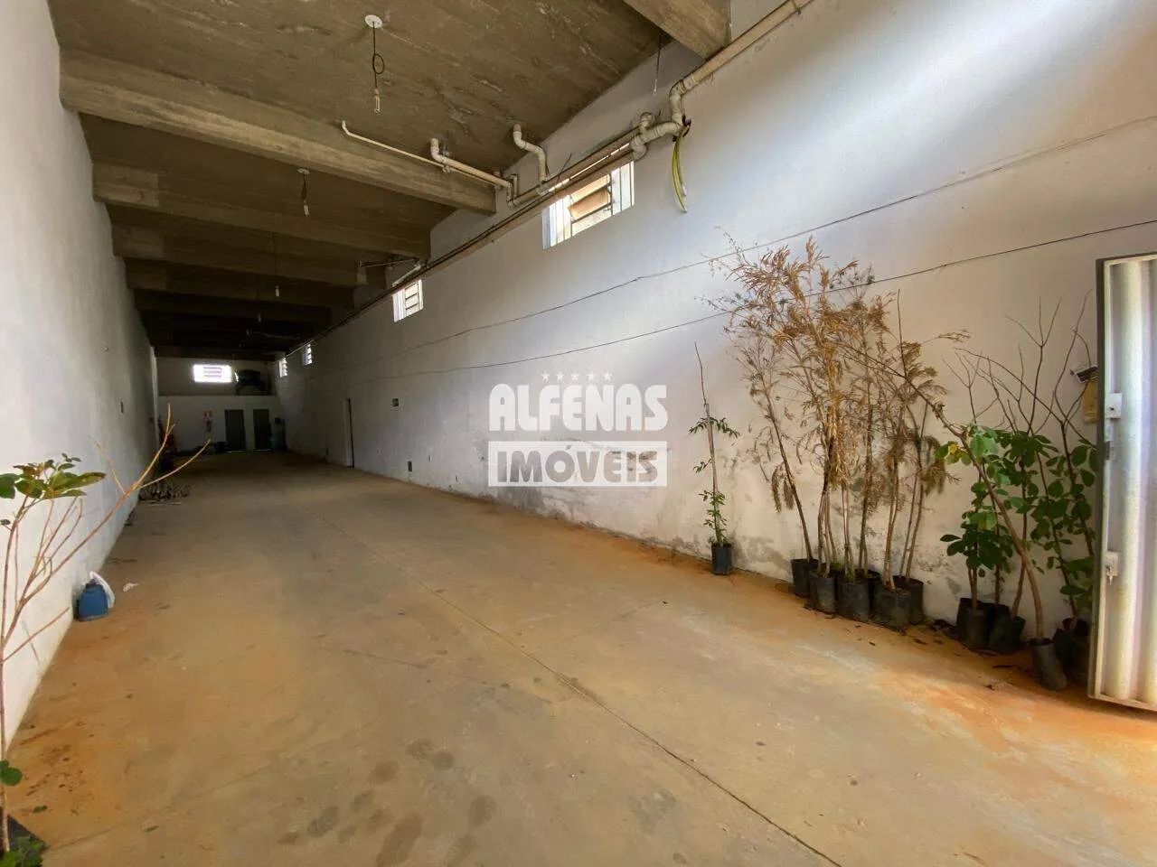 Galpão para aluguel no Bairro COLONIAL