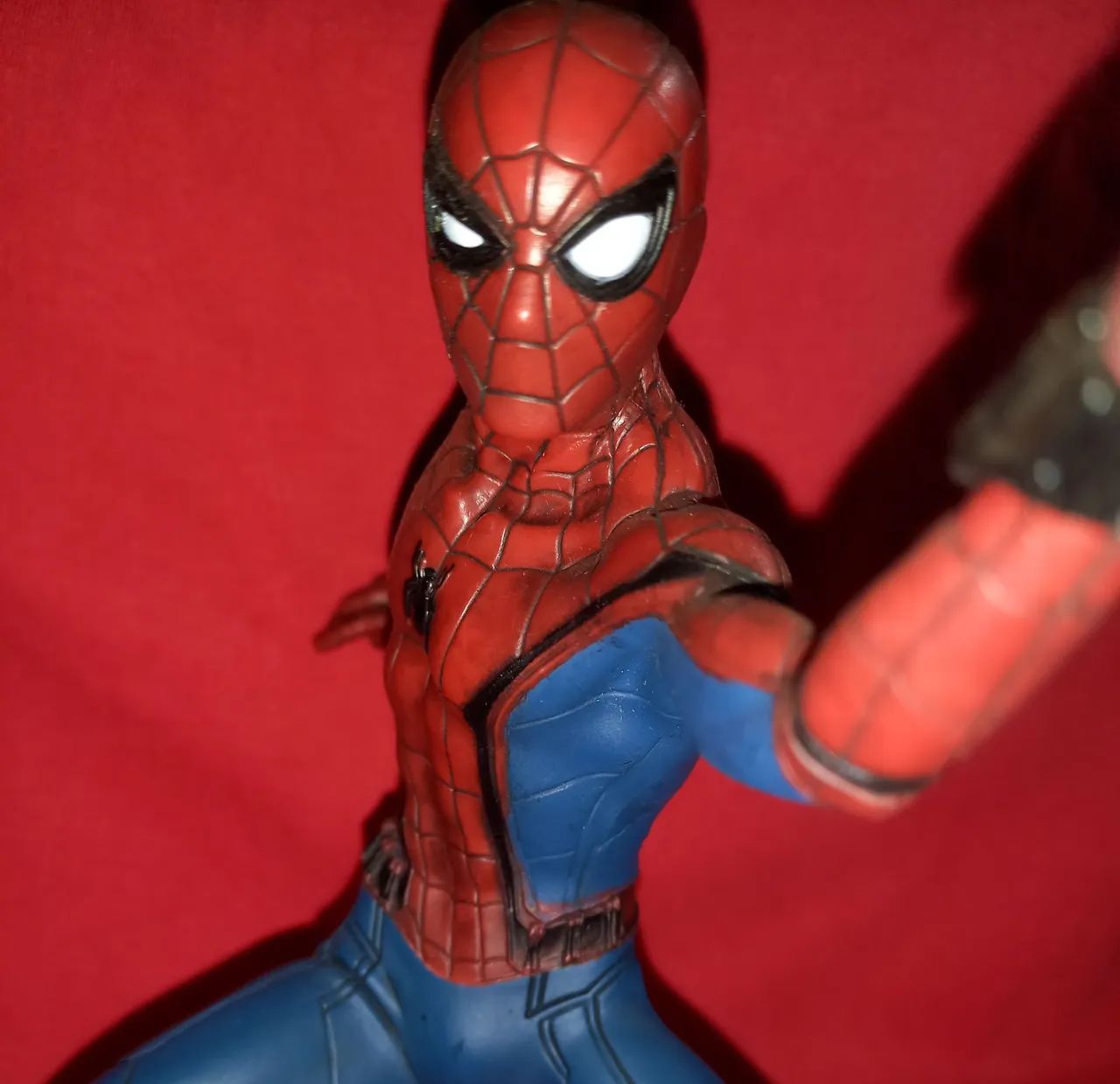 Boneco Homem-Aranha e DVD Homem-Aranha de volta ao lar - Foto 2