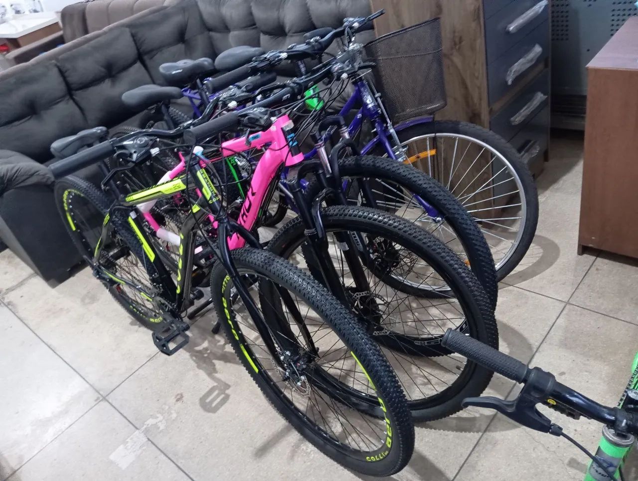 Bicicletas, vários modelos 