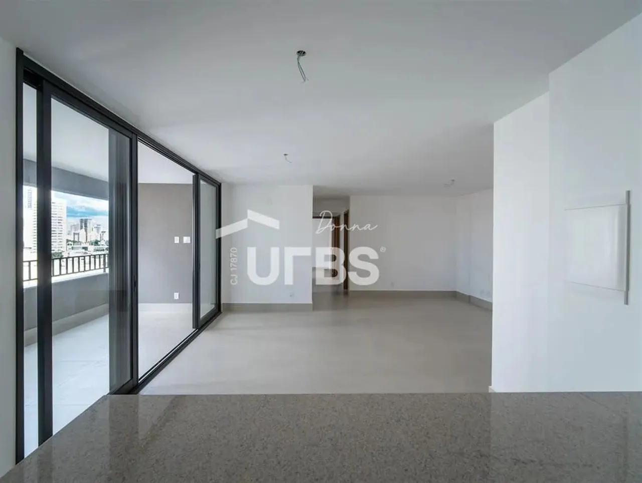 Excelente apartamento a venda na T-37 , a melhor localização do Setor Bueno