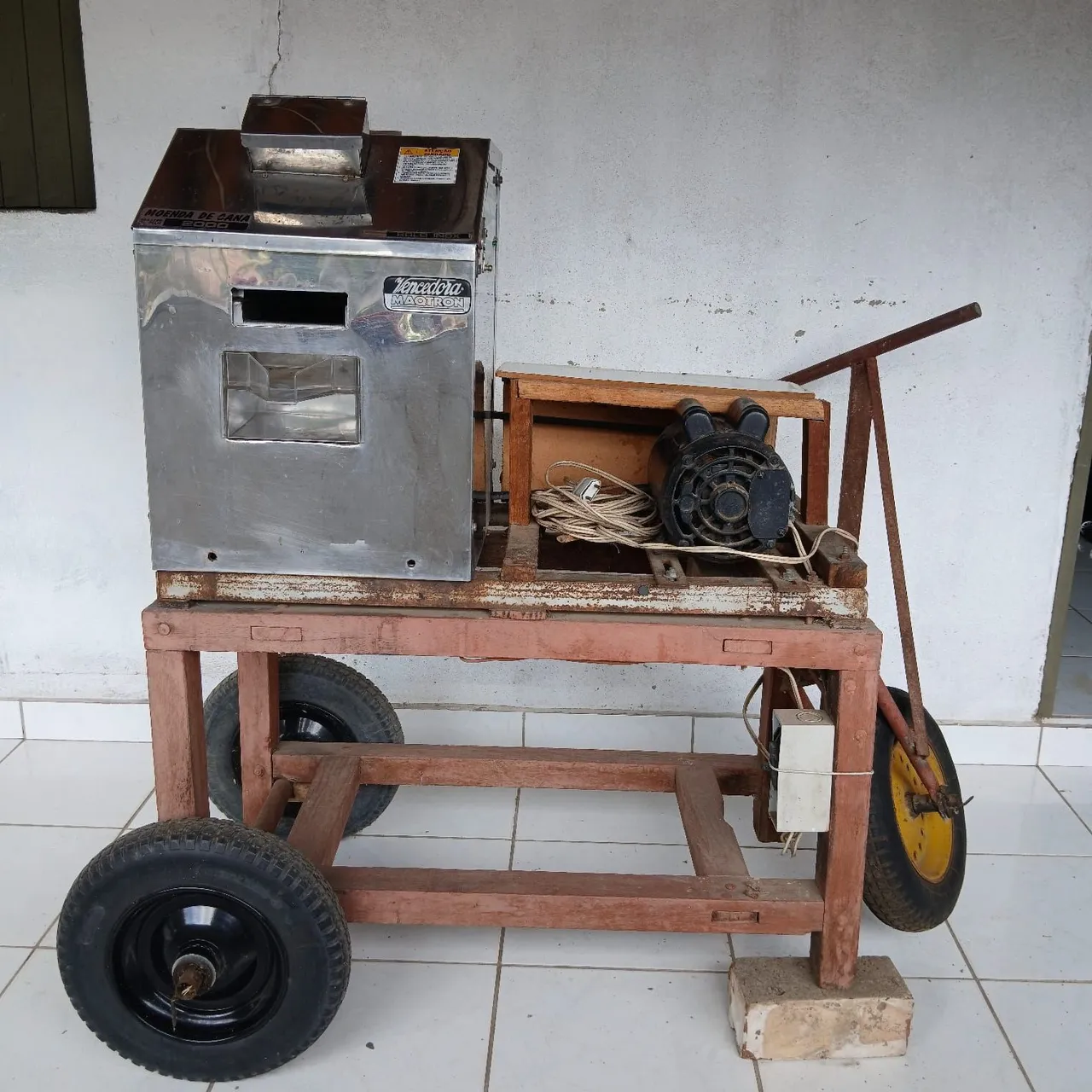 Moedor de Cana-de-Açúcar Maquina 2000 (Somente a máquina sem o carrinho/base)