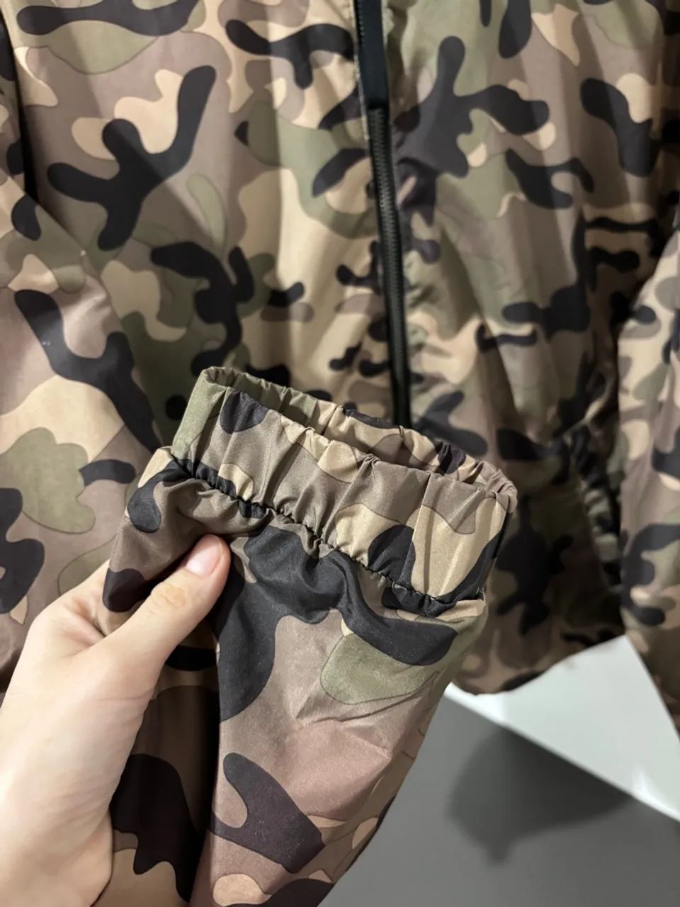 Jaqueta Camuflada com Capuz - Foto 4