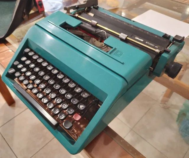 Máquina de Escrever Olivetti Studio 4564962663351170121