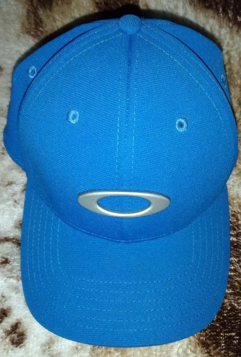Boné Oakley Azul