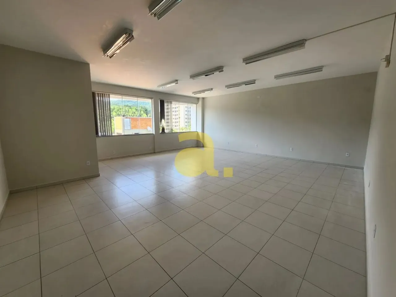 SALA COMERCIAL LOCAÇÃO- BAIRRO VELHA - BLUMENAU 450m²