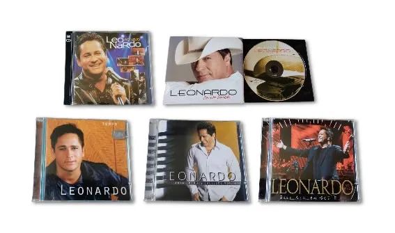 Coleção Completa Leandro e Leonardo e Leonardo Solo 8 CDs Originais em perfeito estado - Foto 2
