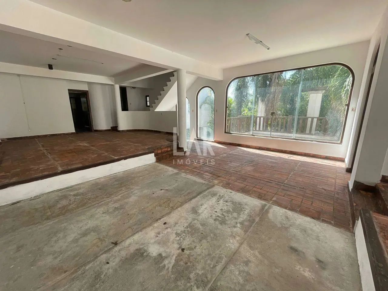 Casa à venda com 5 quartos, 4 banheiros e 6 vagas. - Foto 5