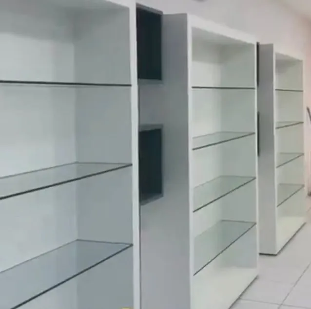 Móveis com Prateleiras de Vidro para lojas em geral
