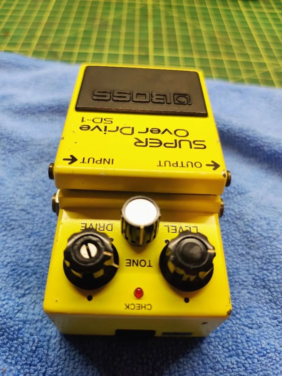 Boss SD-1 Super Overdrive made in Japan 1986 - Instrumentos