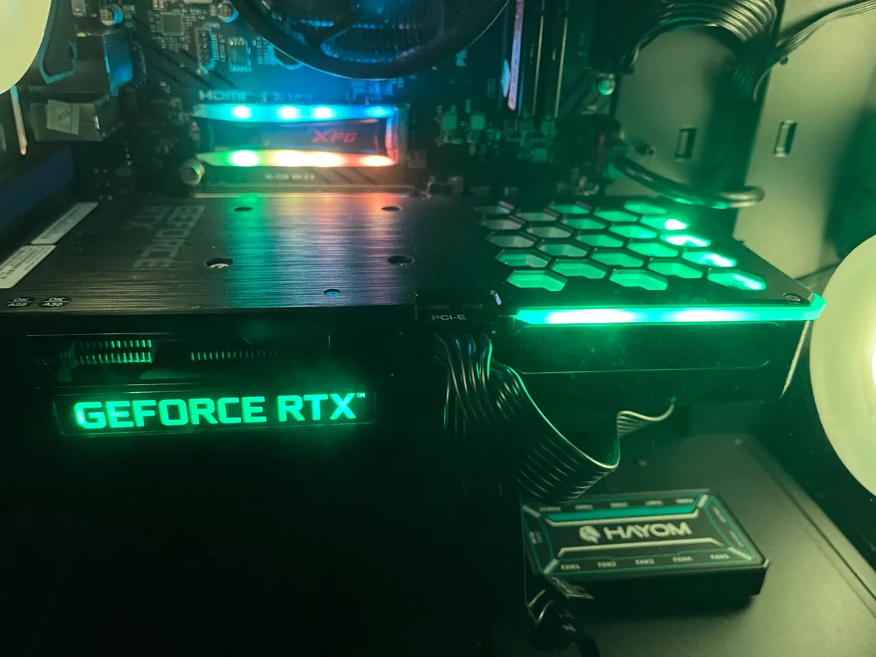Placa de Vídeo GeForce RTX com Iluminação RGB
