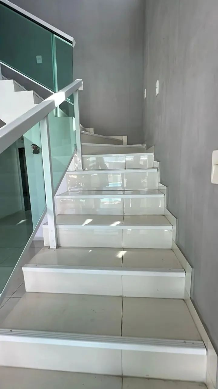 Imóvel para aluguel possui 314 metros quadrados com 4 quartos - Foto 4