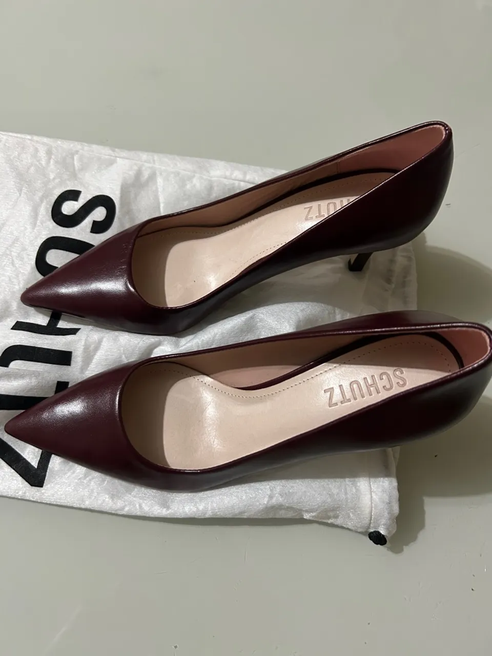 Scarpin schuts vinho número 34