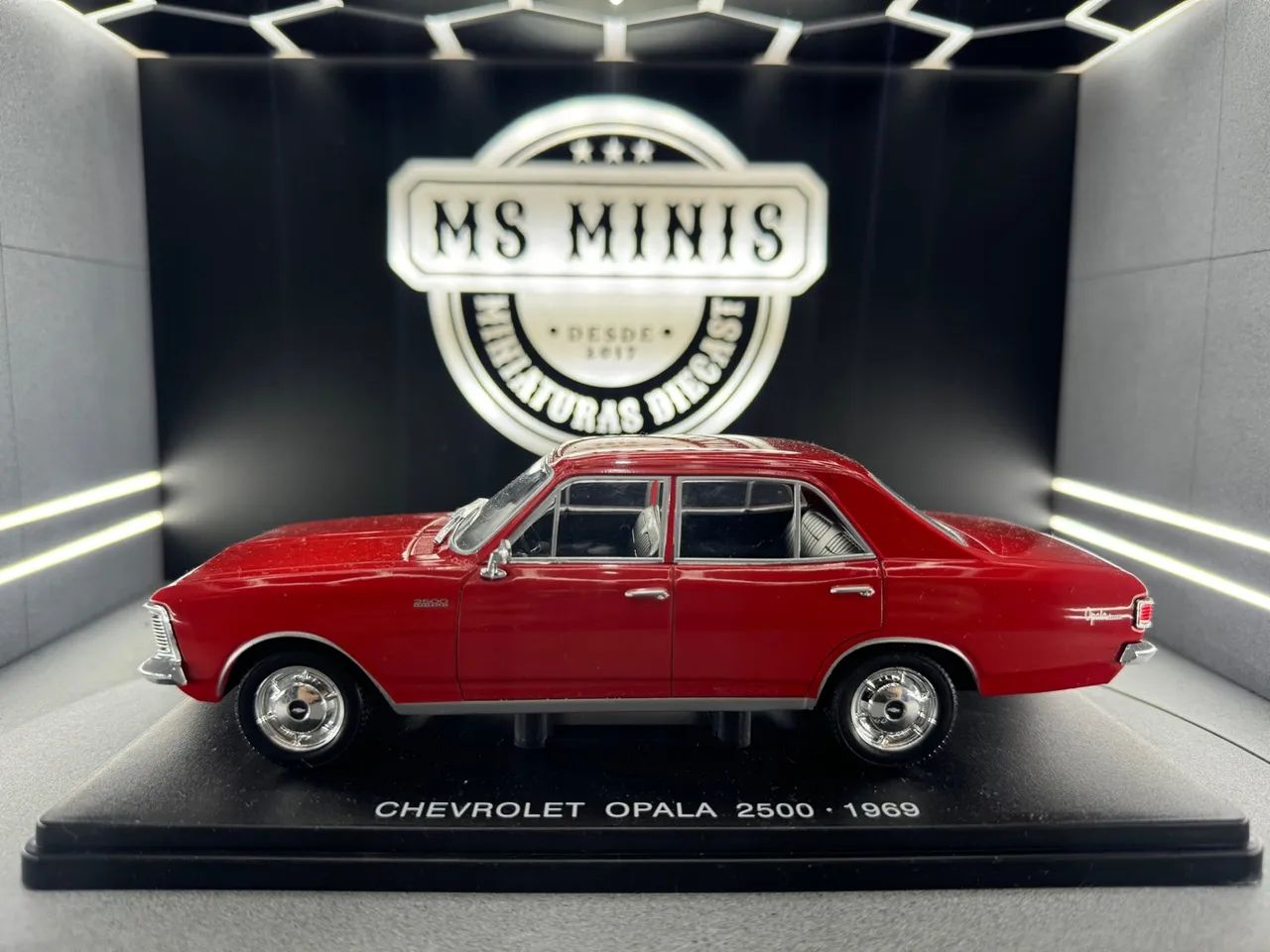 Miniatura Chevrolet Opala 2500 1969 1/24 Salvat - Foto 4
