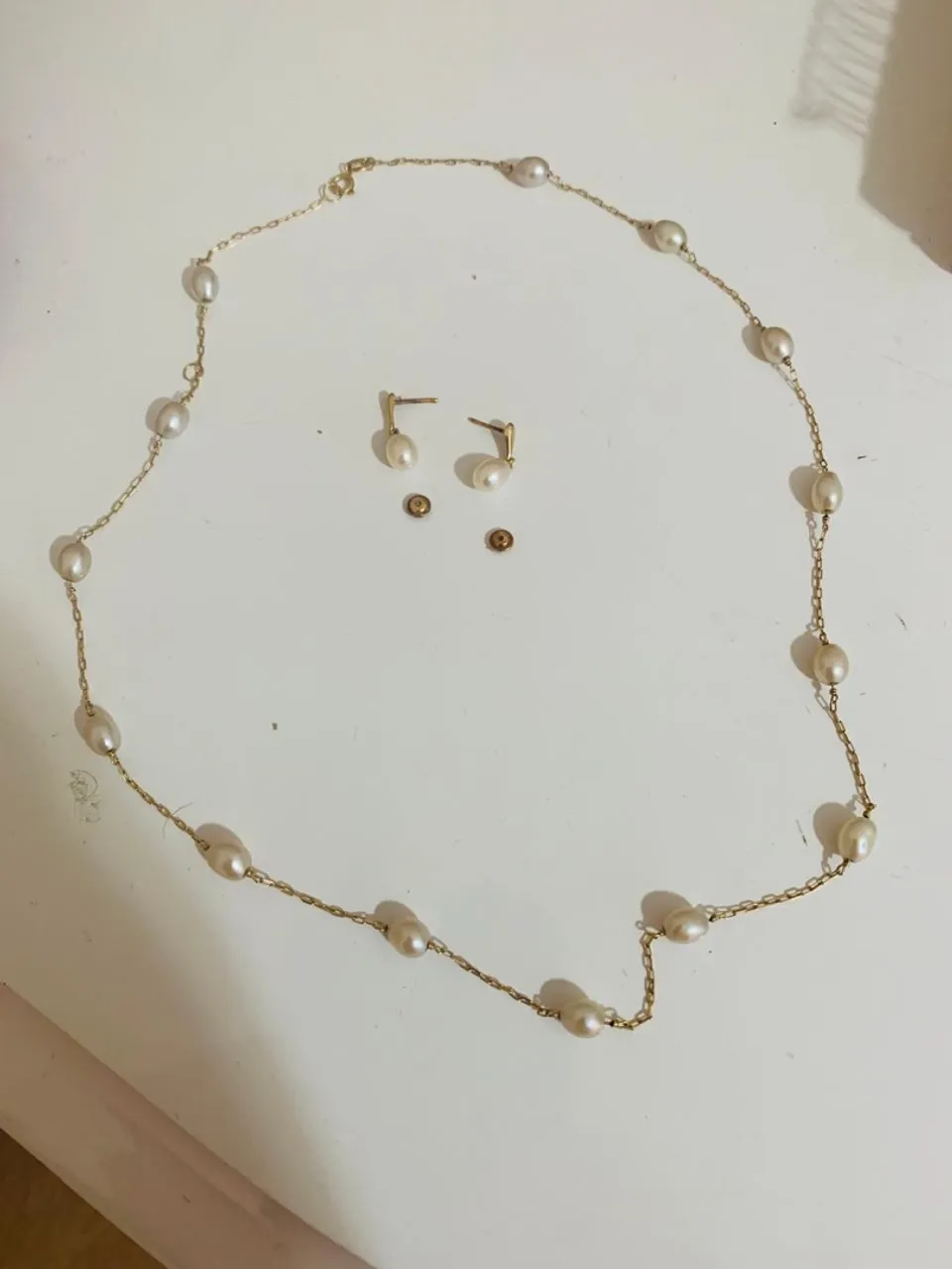 Conjunto de colar e brincos ouro 18k