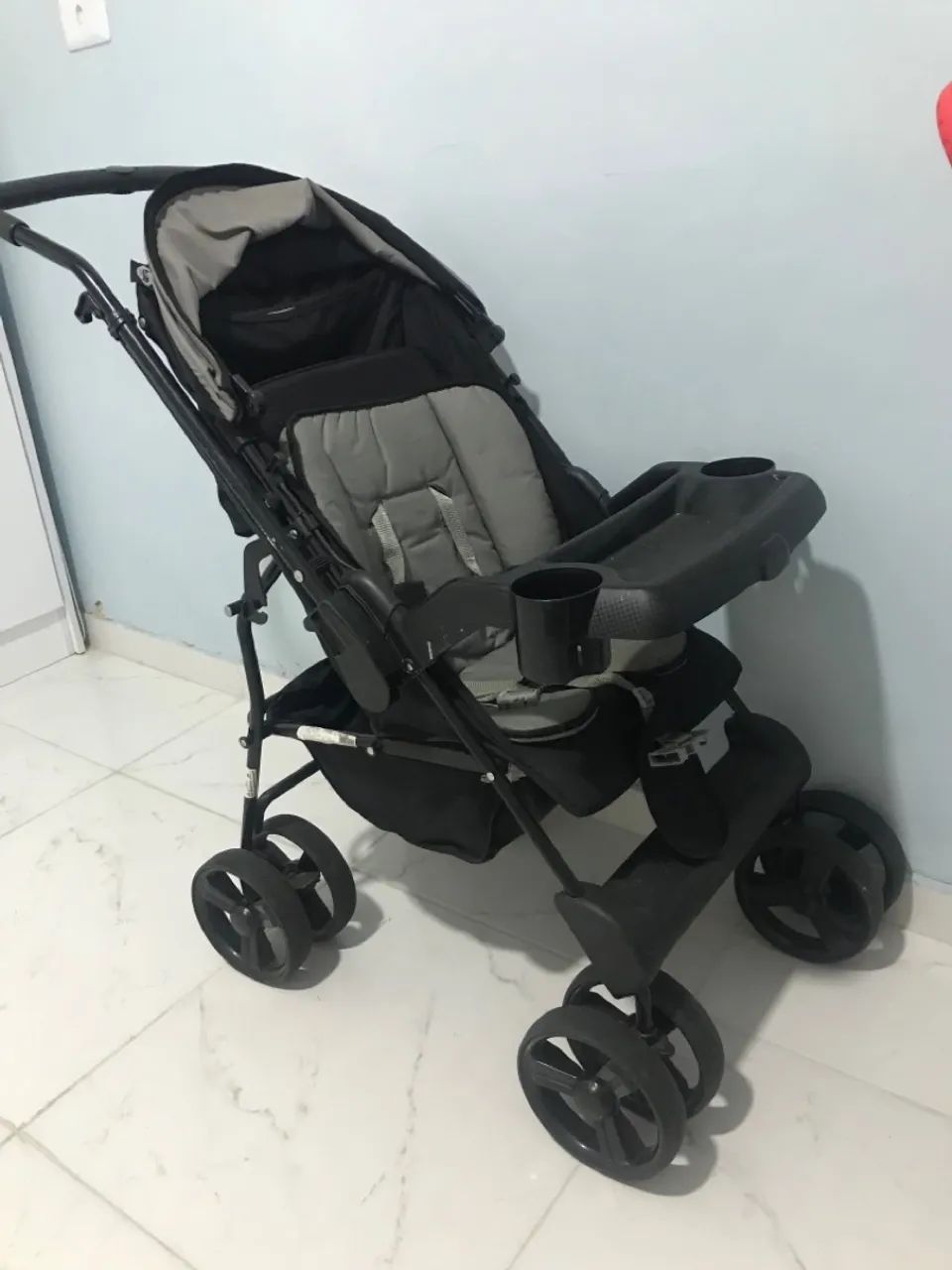 Carrinho de Bebê Compacto - Preto - Foto 4