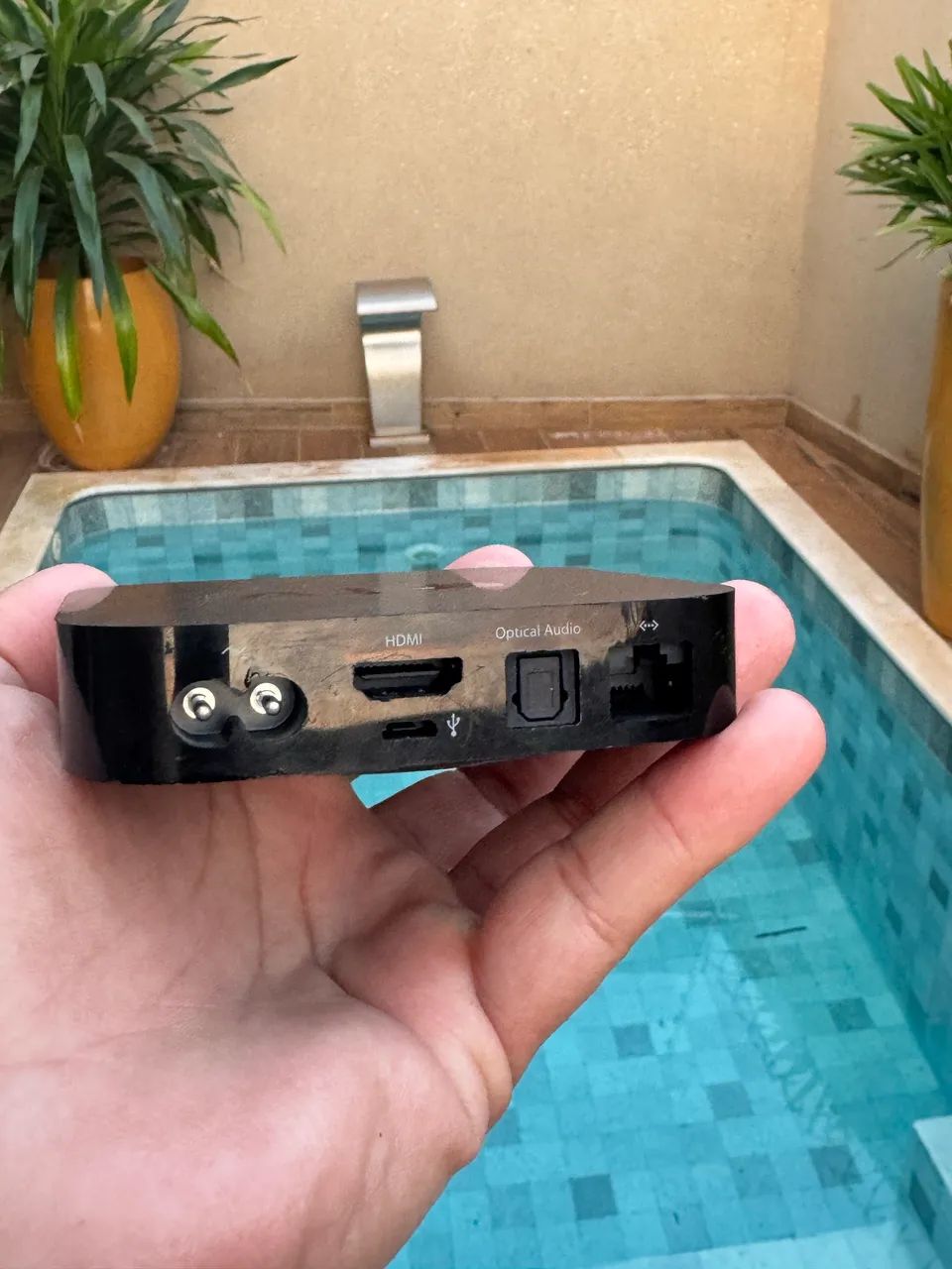 Apple TV 3ª Geração - Compacta, prática e eficiente!63824123812353121