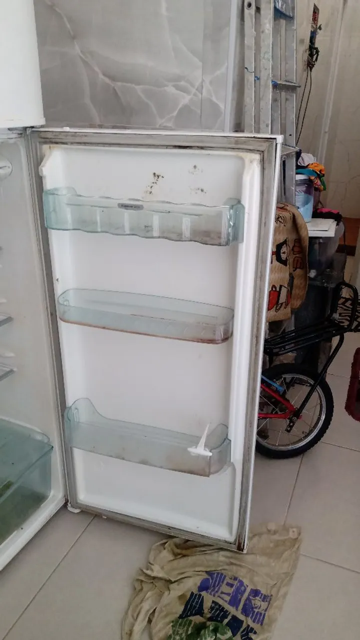 Geladeira Usada - Ideal para sua cozinha valor 400