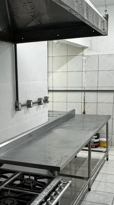 Bancada de inox industrial 2,85 X 0,70 - Foto 2