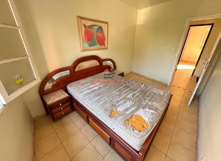 Cama de Madeira Clássica com Cabeceira com mármore travertino e espelhos  - Foto 2