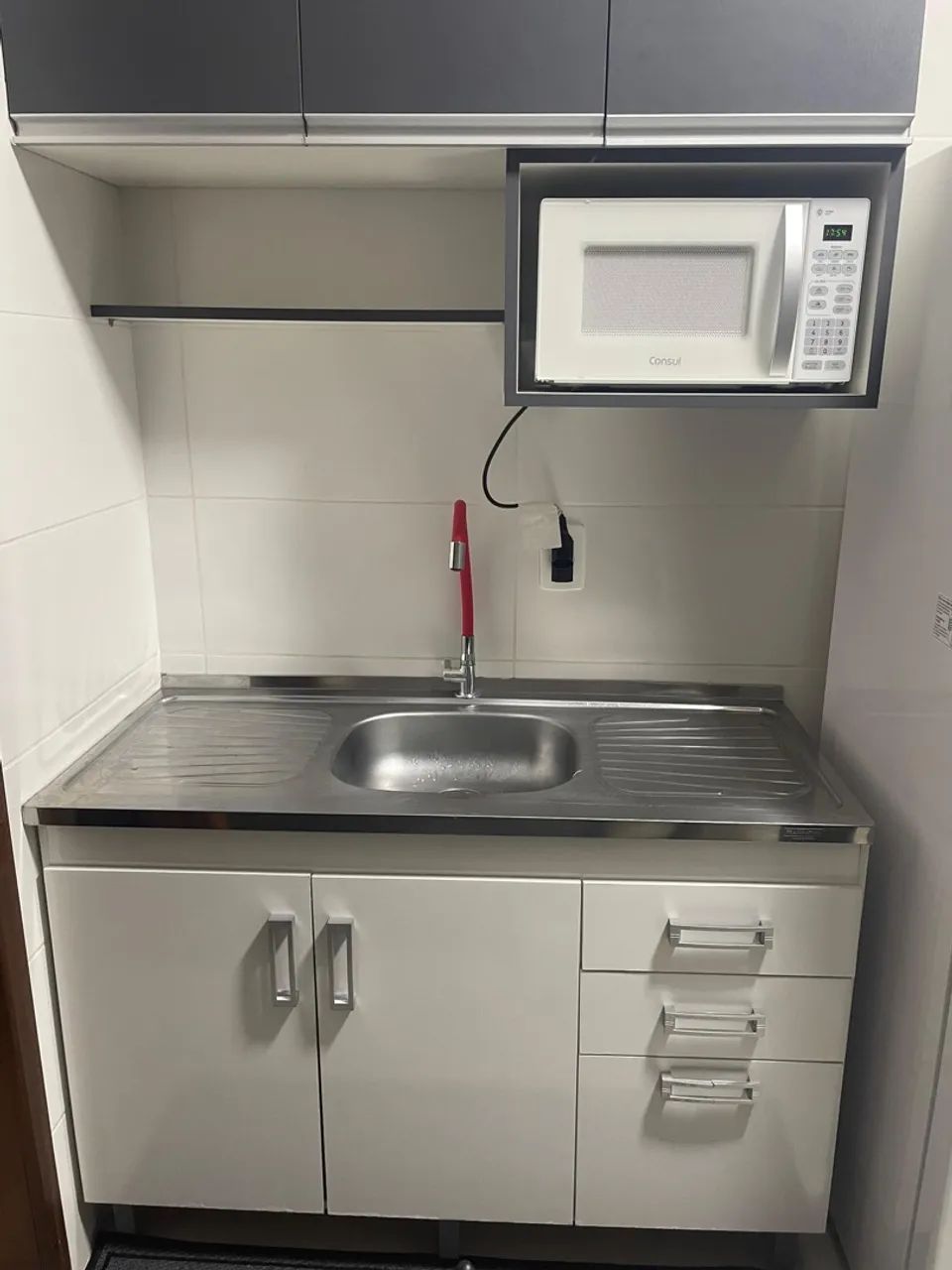 Armário de Cozinha Branco com 3 Gavetas