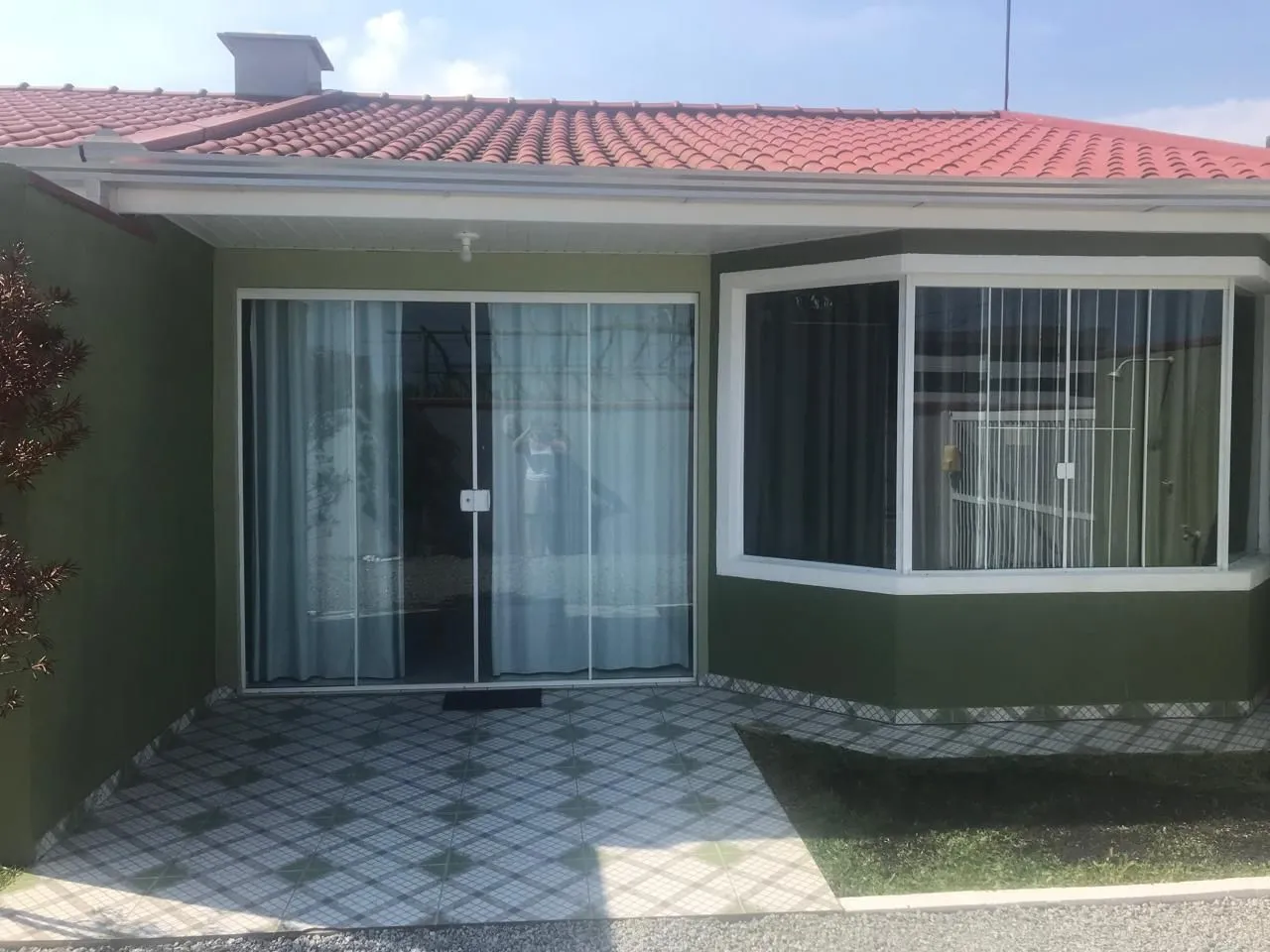 Aluga-se Casa em Pontal do Sul