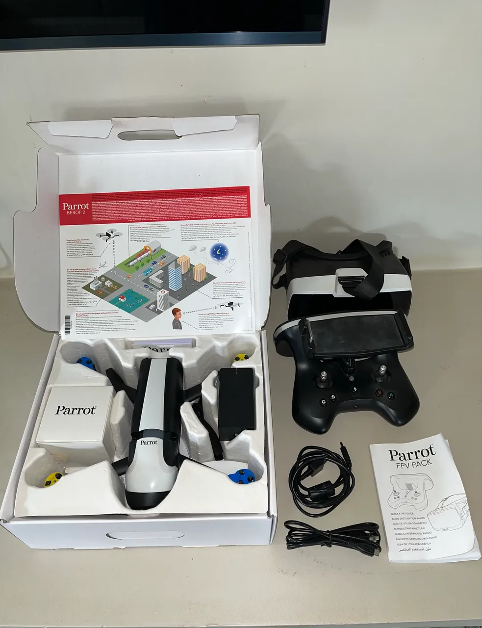 Parrot BEBOP2 FPV　中古品 parrot bebop 2