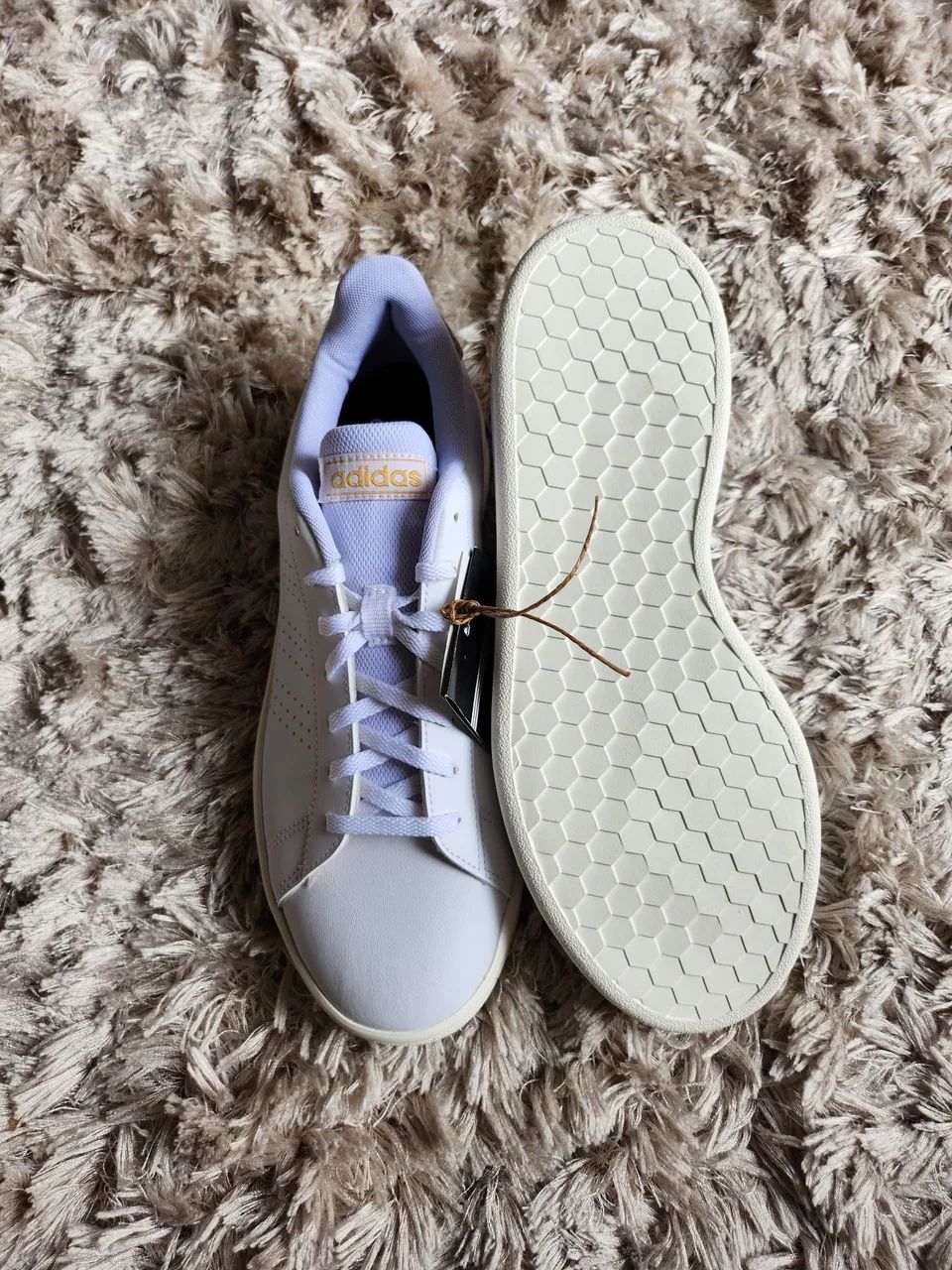 Tamanho 38 Tênis feminino Adidas -  Branco com estampa de onça - Foto 4