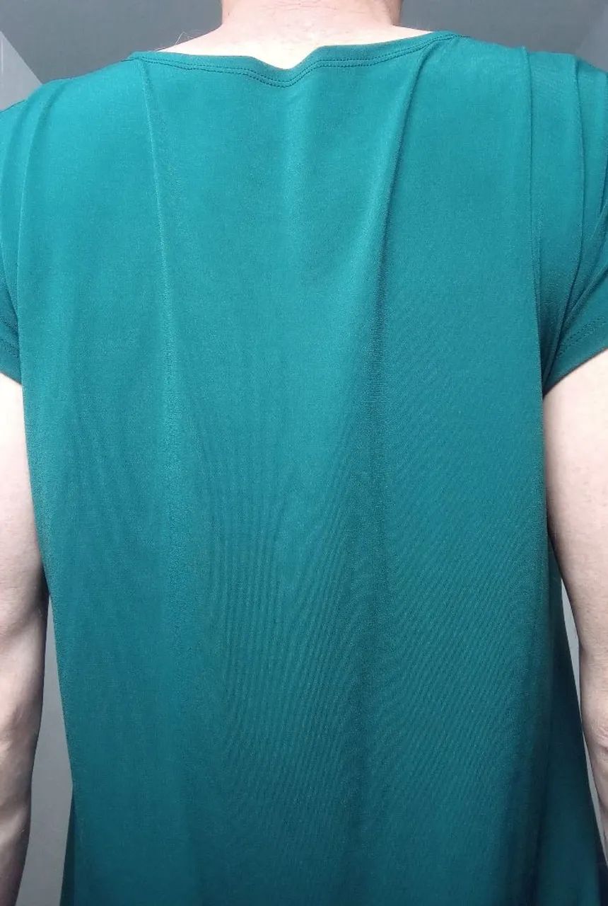 blusa camisa linda GG Poliéster c/ elastano - Foto 2