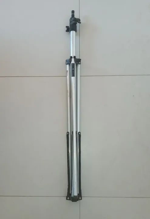 Tripé para iluminação, flash ATEK Cadete I, altura 2,50m, leve, suporta 10 kgs - Foto 4