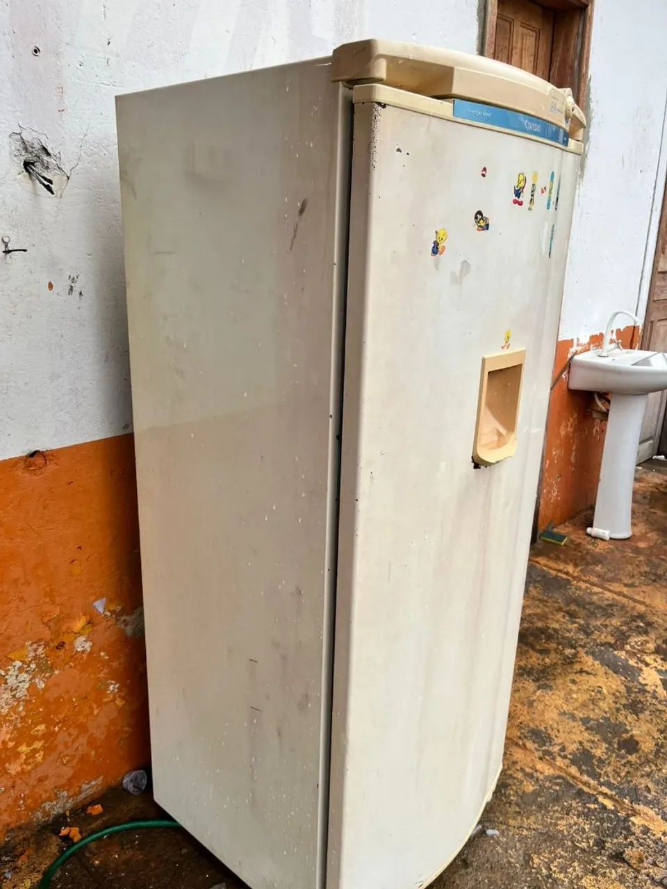 Vende-se geladeira usada - Foto 3