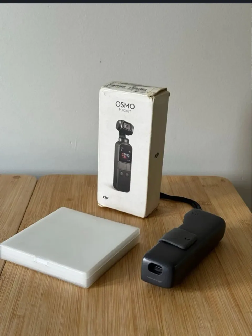 Câmera DJI Osmo Pocket muito nova com todos acessórios
