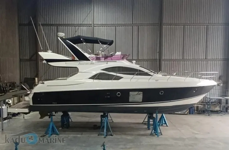 Lancha Phantom 500 F 2 x Volvo IPS 600 Oportunidade!!!