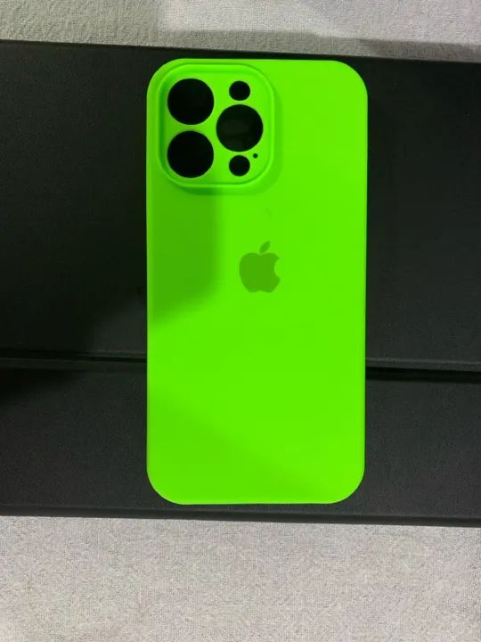 Capinhas para iPhone 14 Pro Max Semi novas silicone aveludada