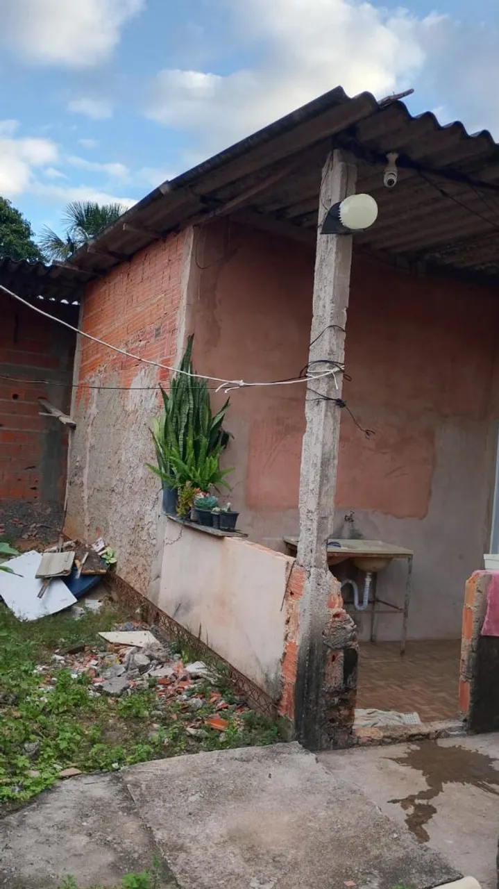 Vende se casa ou troca em outra casa