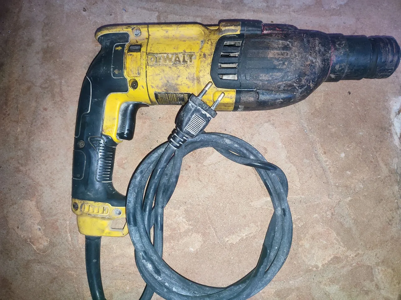 Martelete Dewalt 800 Watts